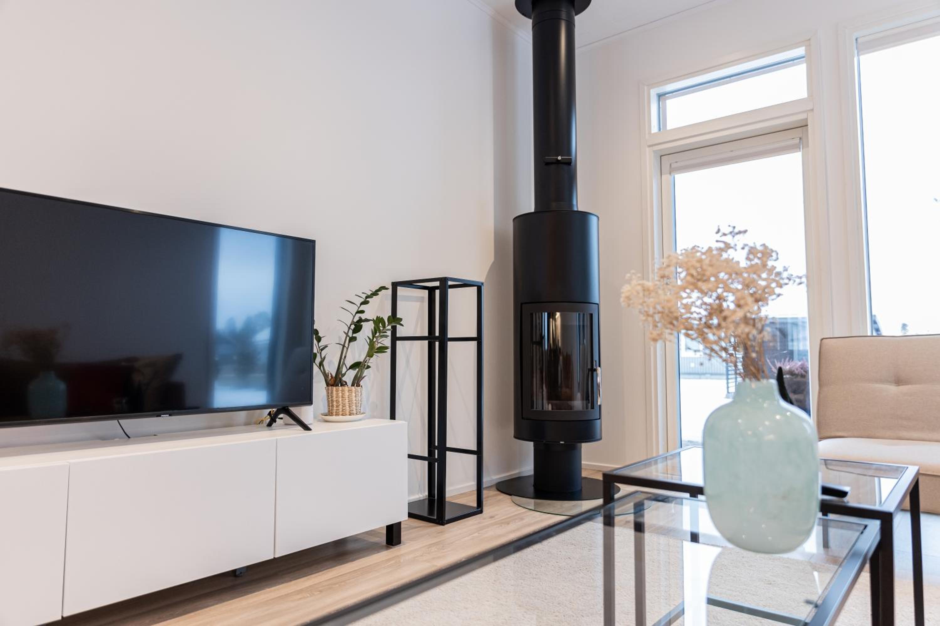 Snow Heaven Suites By BookLapland
