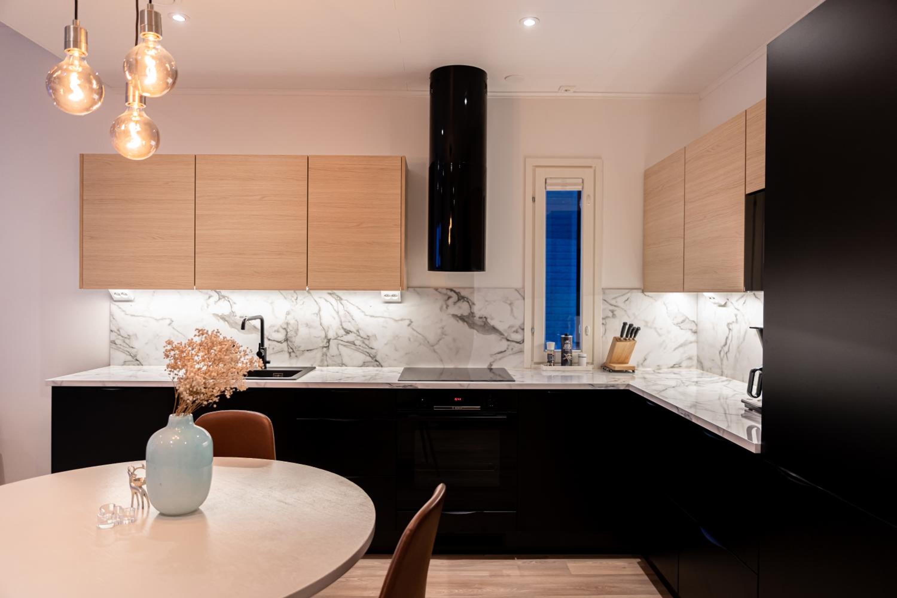 Snow Heaven Suites By BookLapland