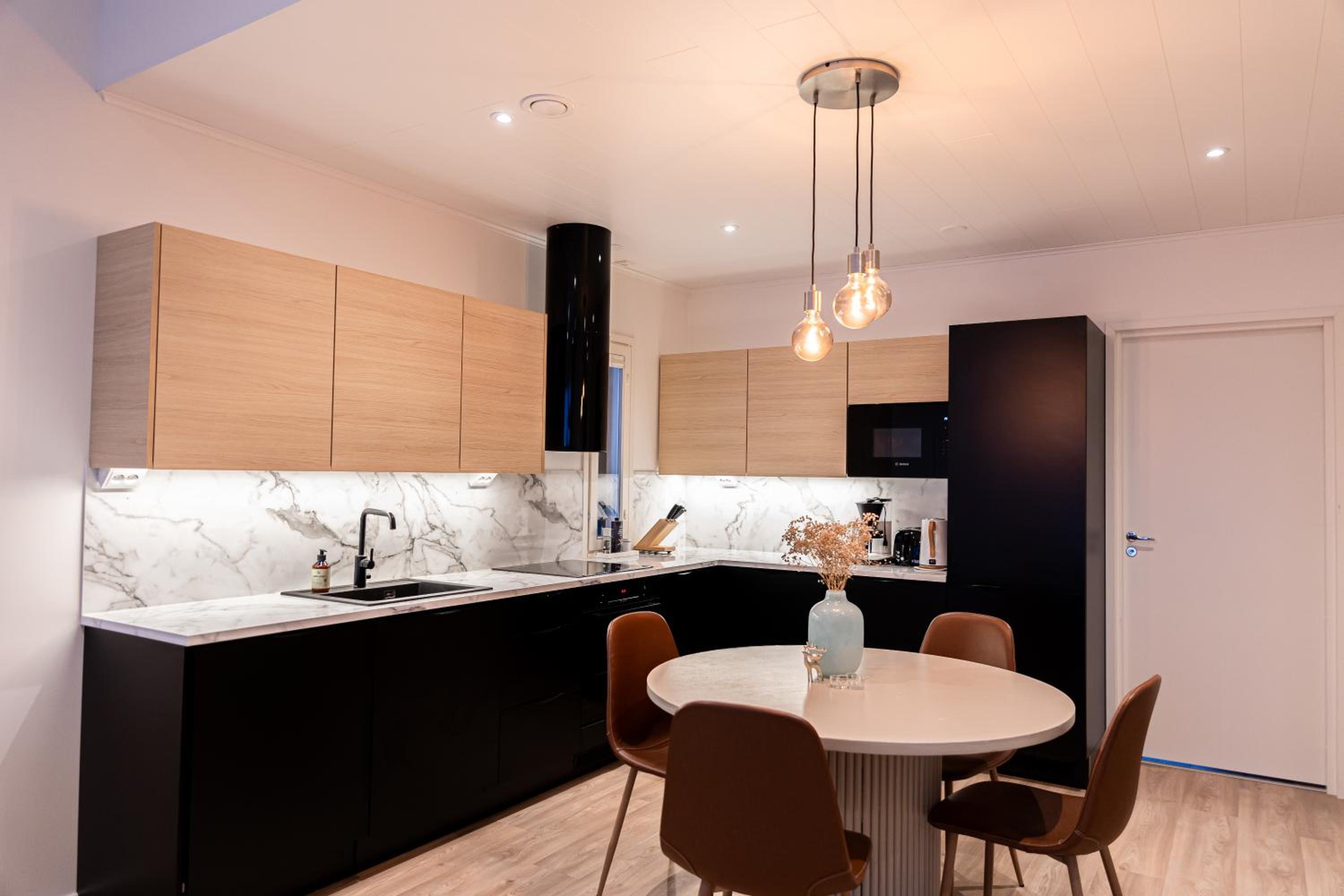 Snow Heaven Suites By BookLapland