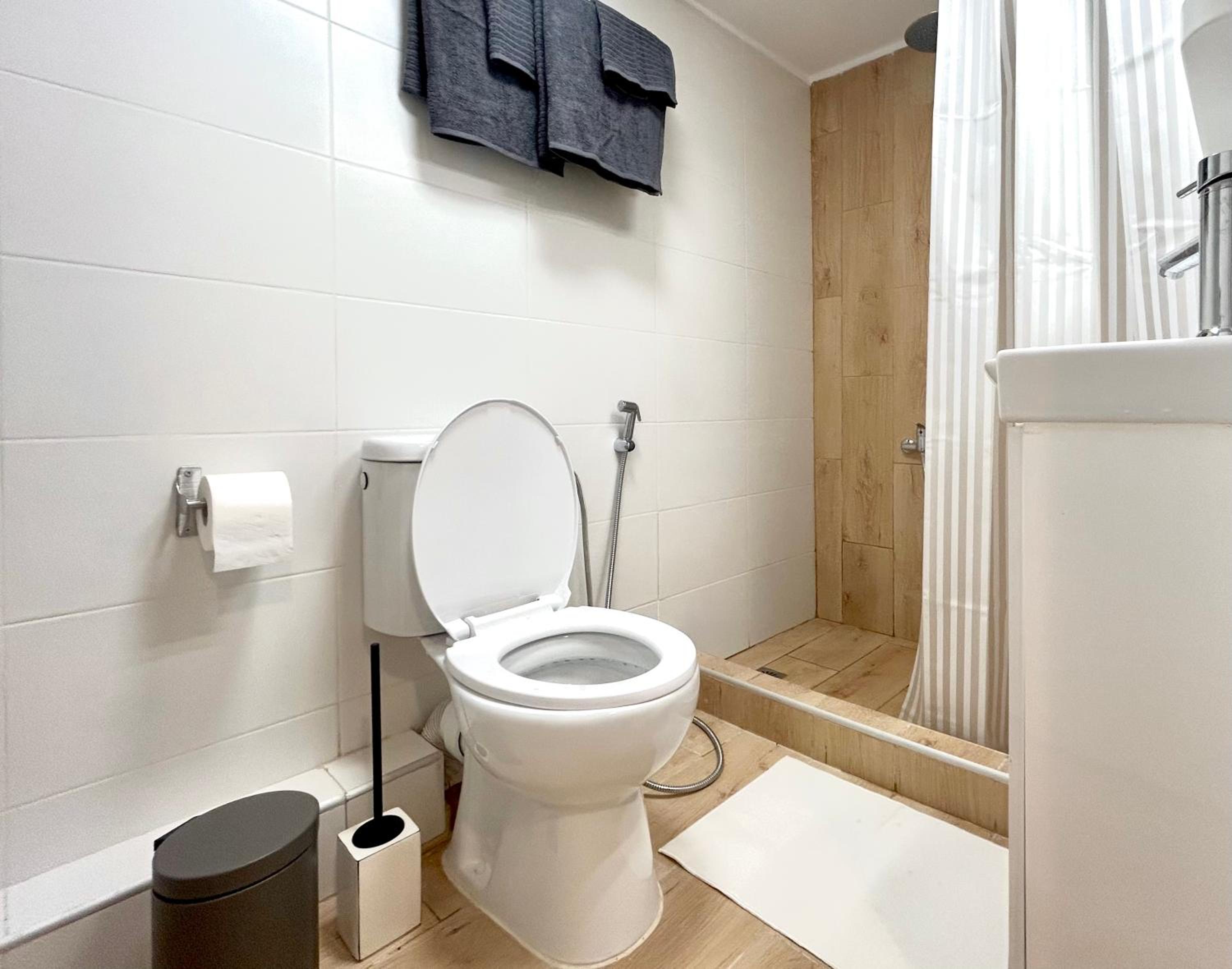 Embassy studio photo 5