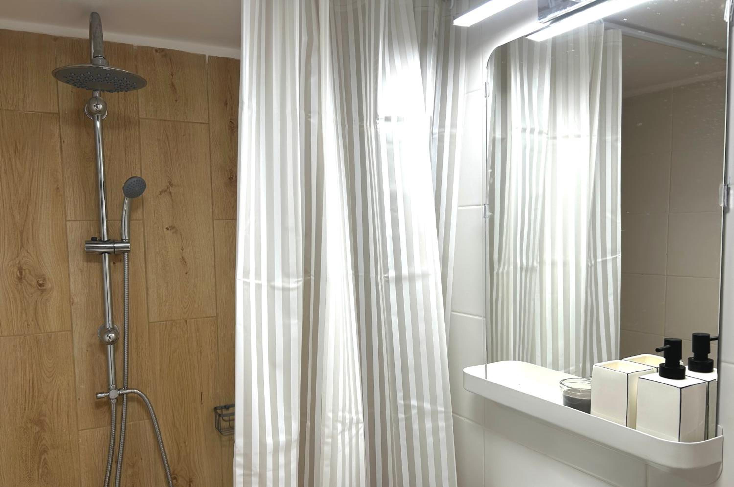 Embassy studio photo 4