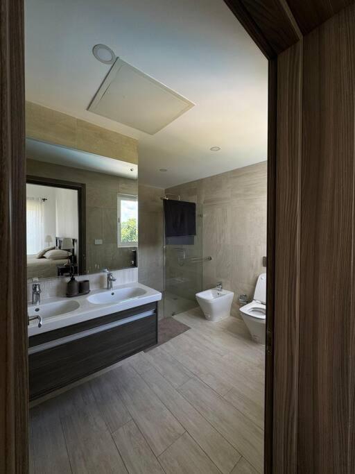 3 Bedroom with beach and pool! view 4