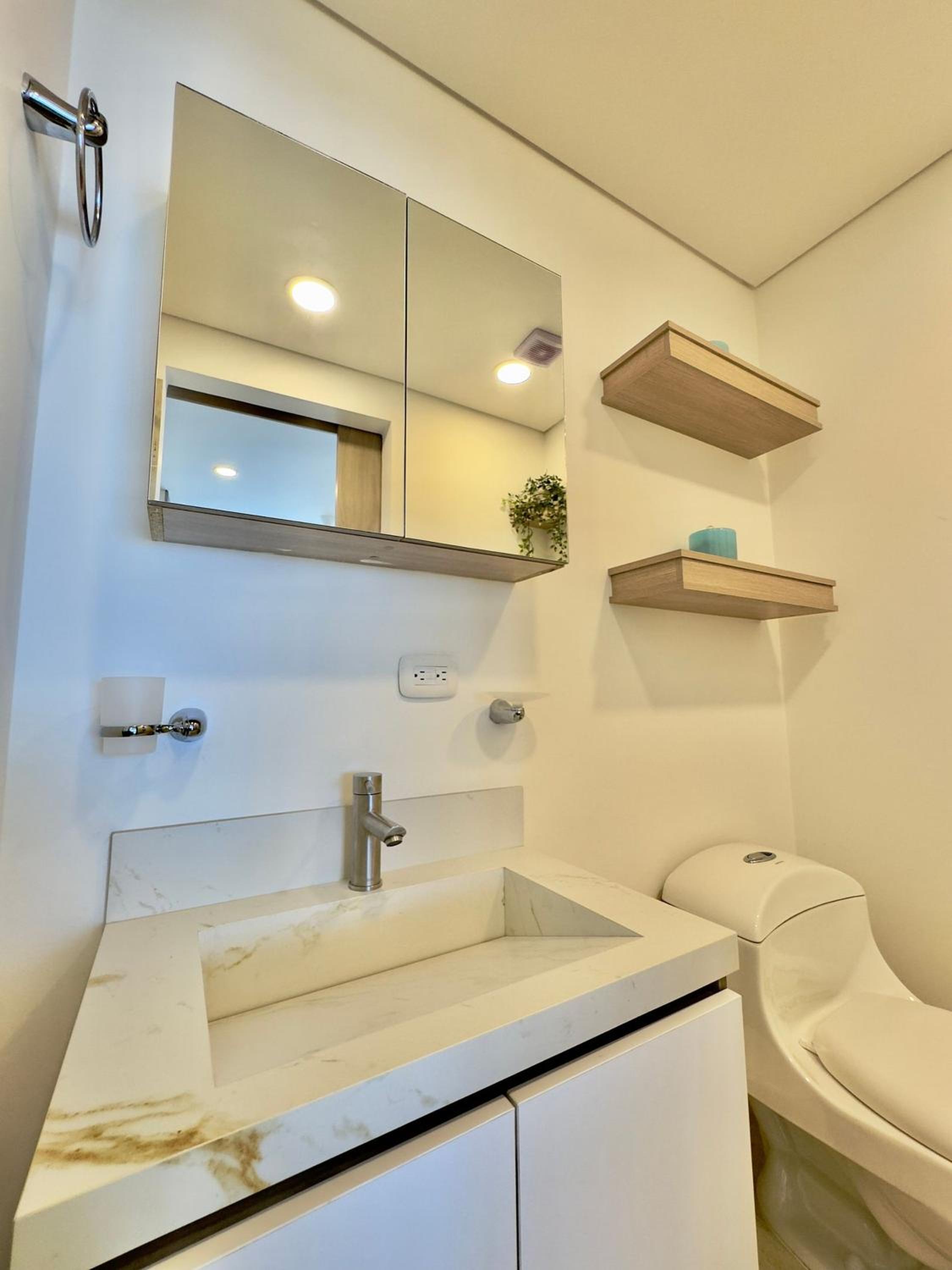 CB1633 Moderna Suite Vista lago-Aeropuerto 2min