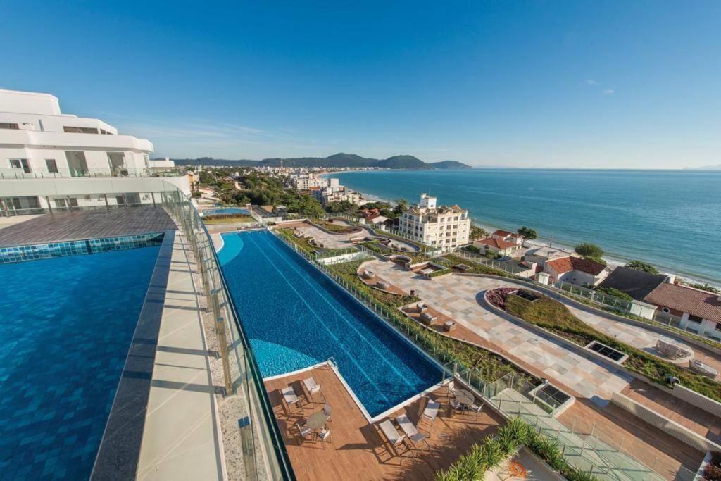 Linda cobertura , vista mar com jacuzzi