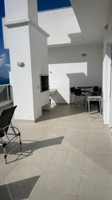 Linda cobertura , vista mar com jacuzzi