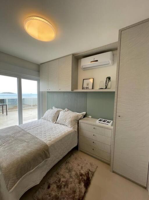 Linda cobertura , vista mar com jacuzzi