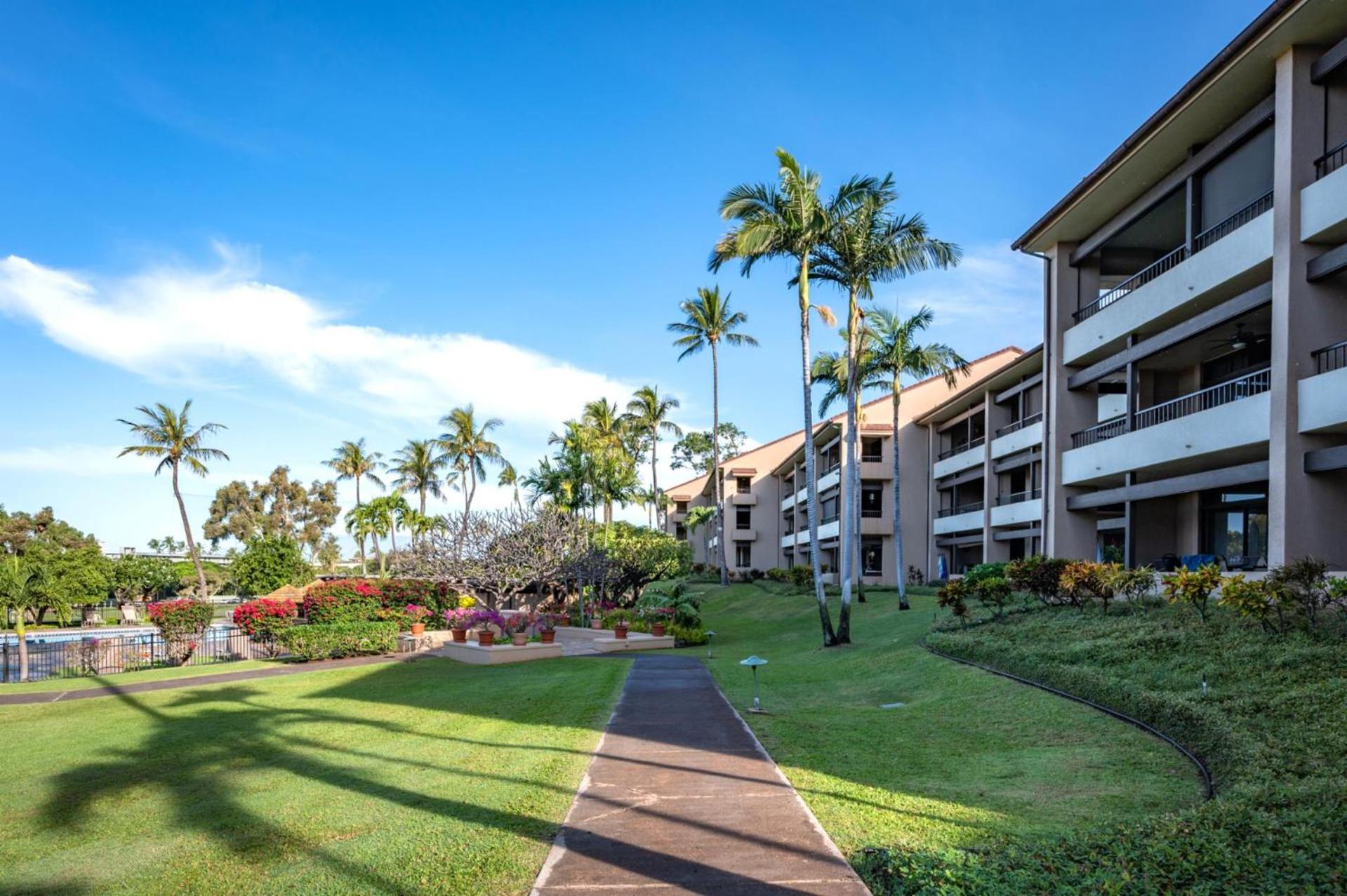 Kaanapali Royal Garden View 2 BR Sleeps 6 Perfect for Couples Complimentary Car with 6 Nights KRO-Q102 by KBM