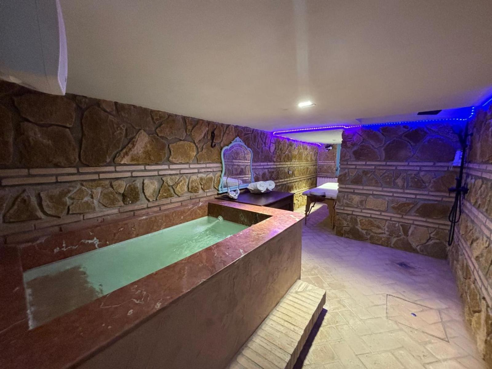 Apartamentos El Aljibe Relax Tourist Cordoba