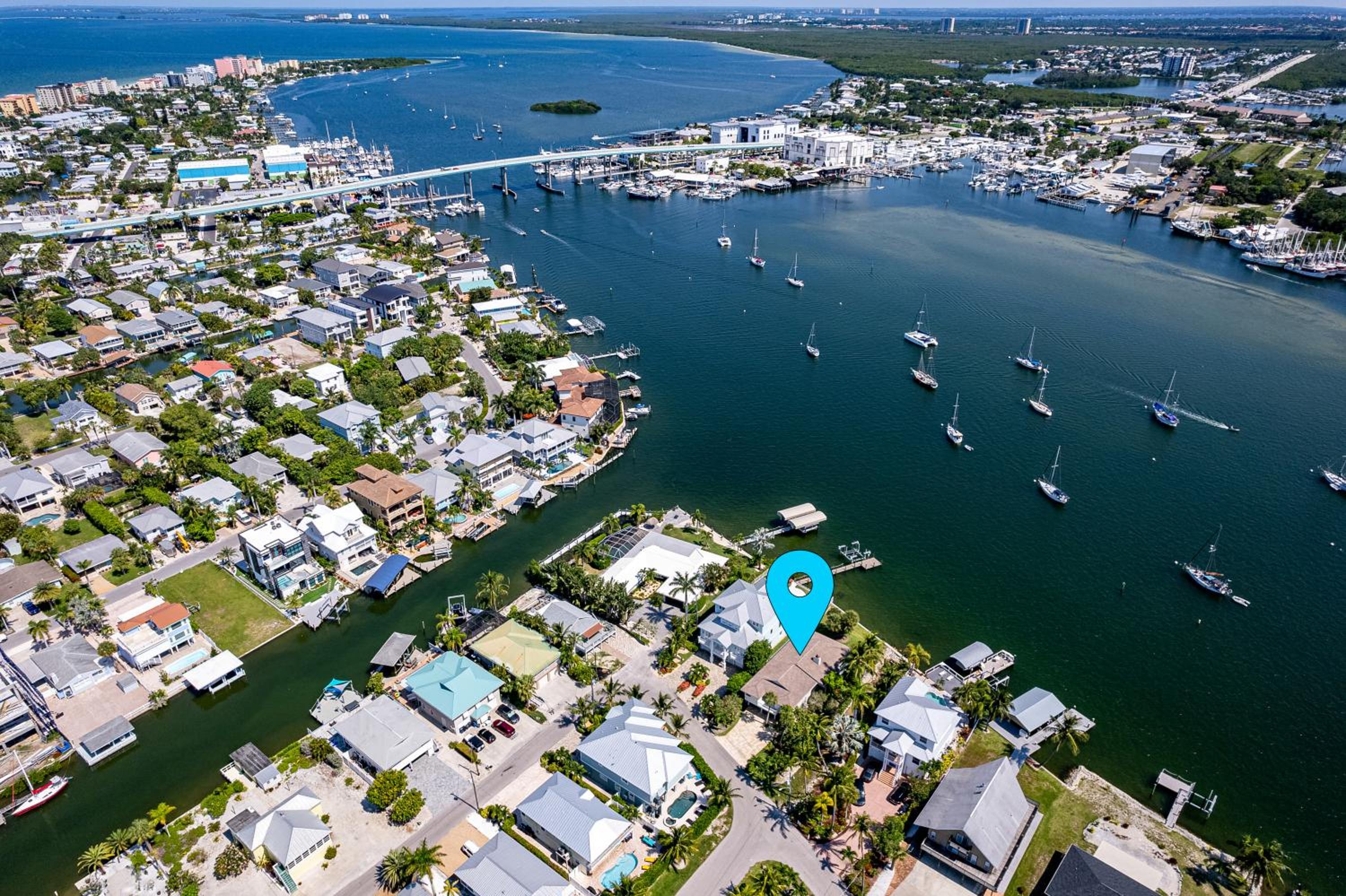 180° Bay Views, Newly Remodeled, Walk to Beach view 3