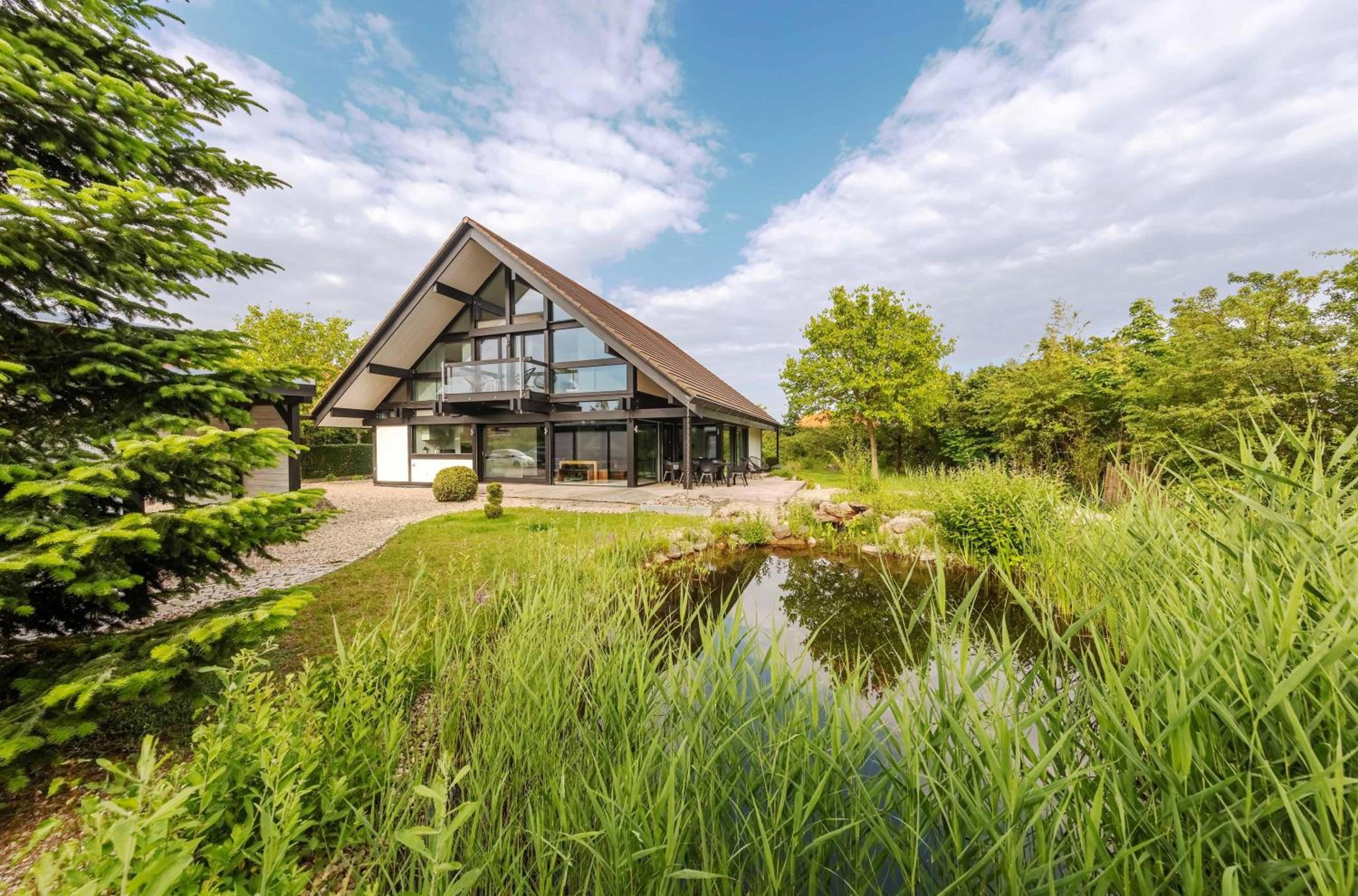 HUF Haus - Moderne trifft Handwerkskunst