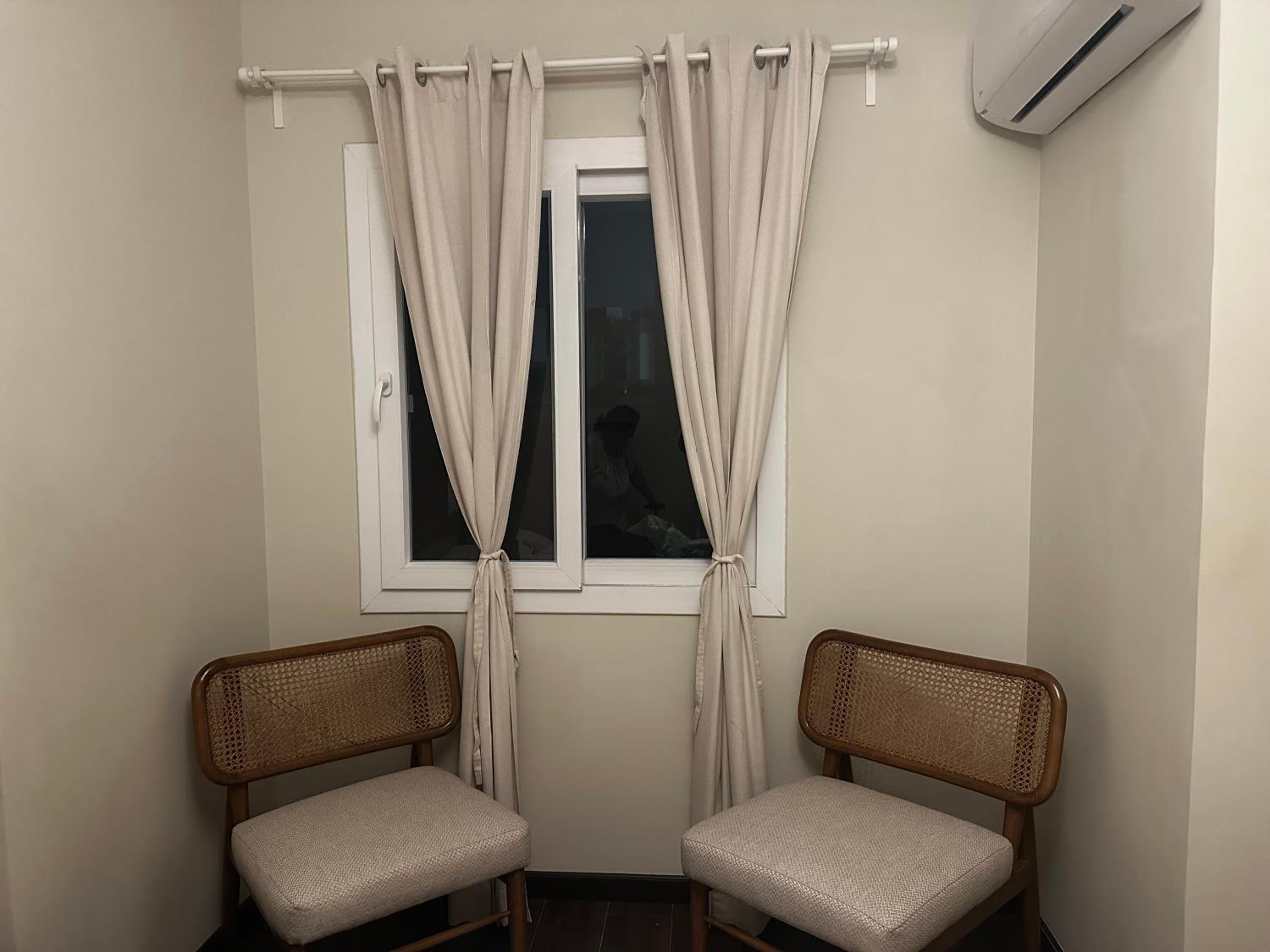 Hotel Apartment art city compound