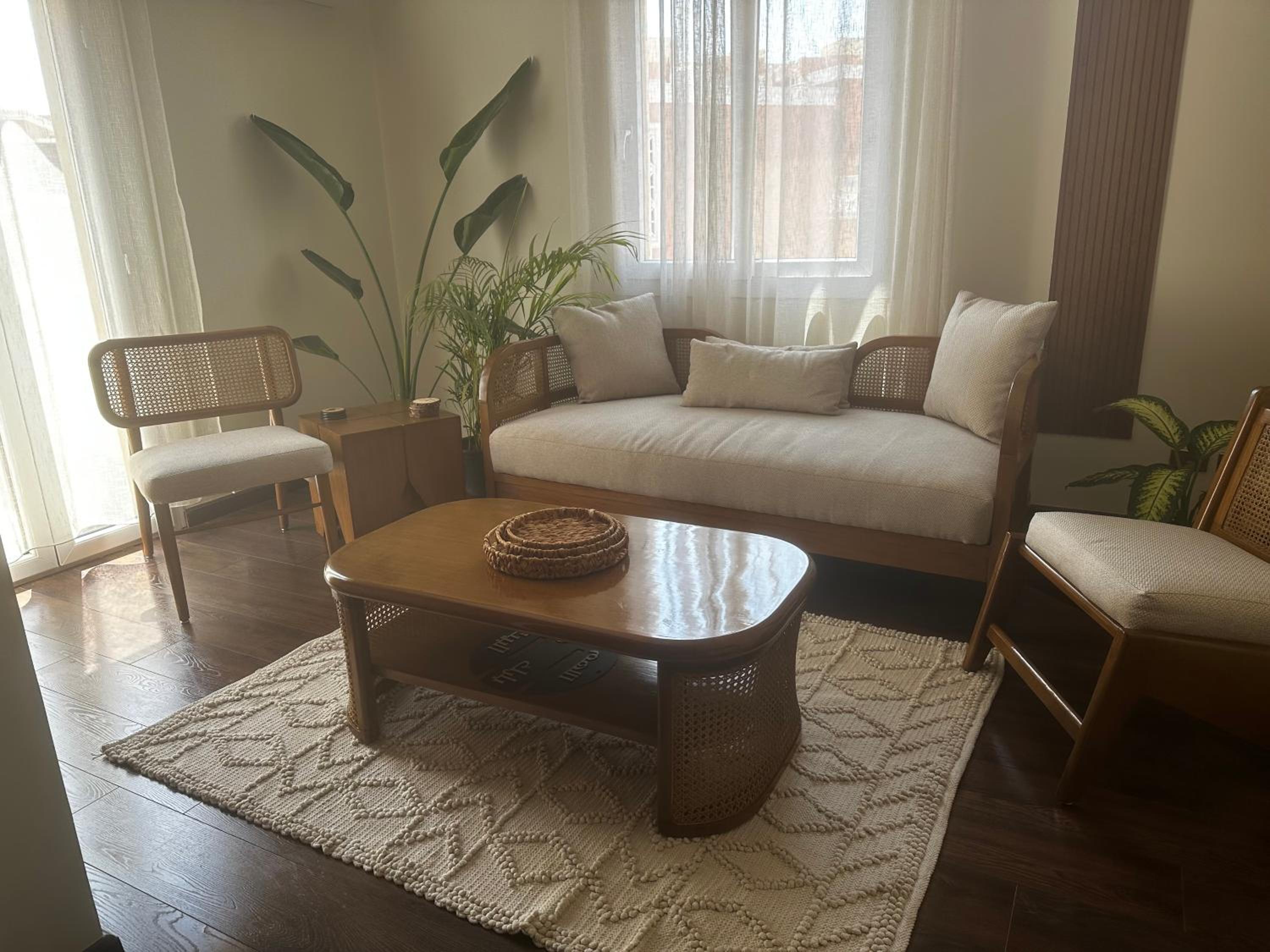 Hotel Apartment art city compound