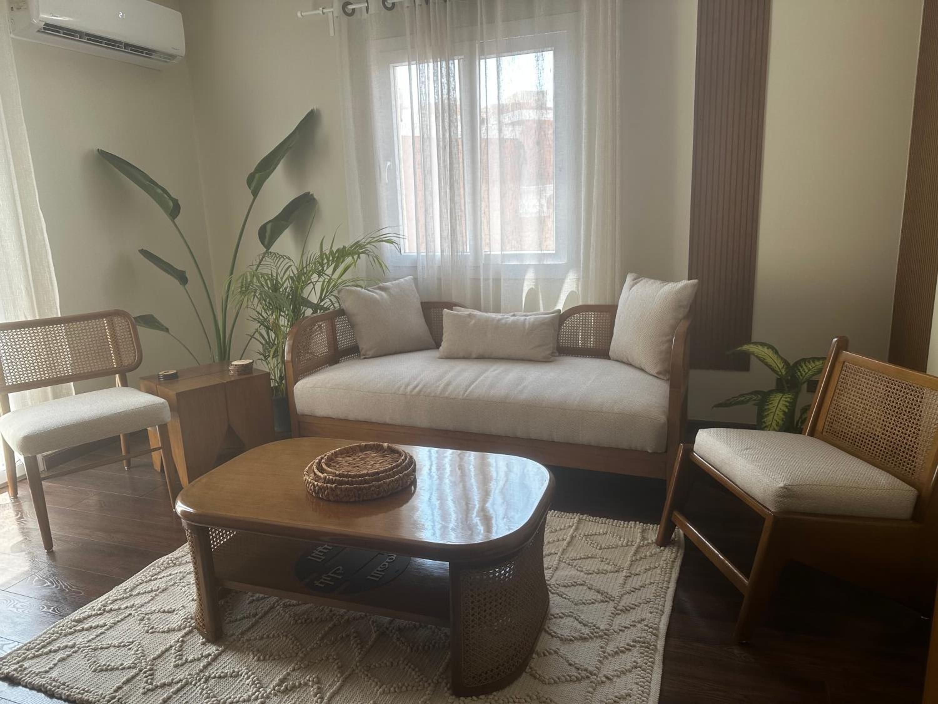 Hotel Apartment art city compound