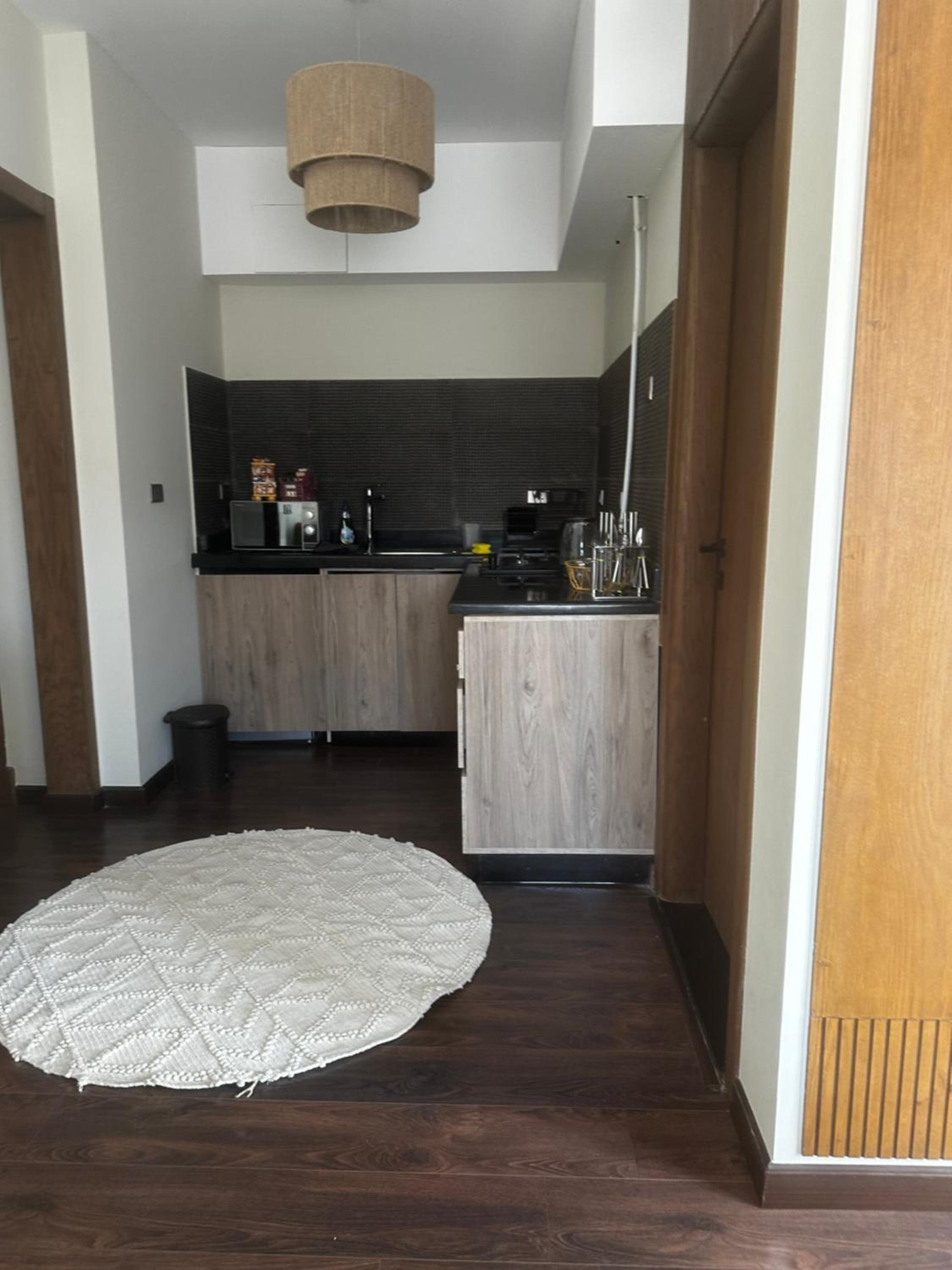 Hotel Apartment art city compound