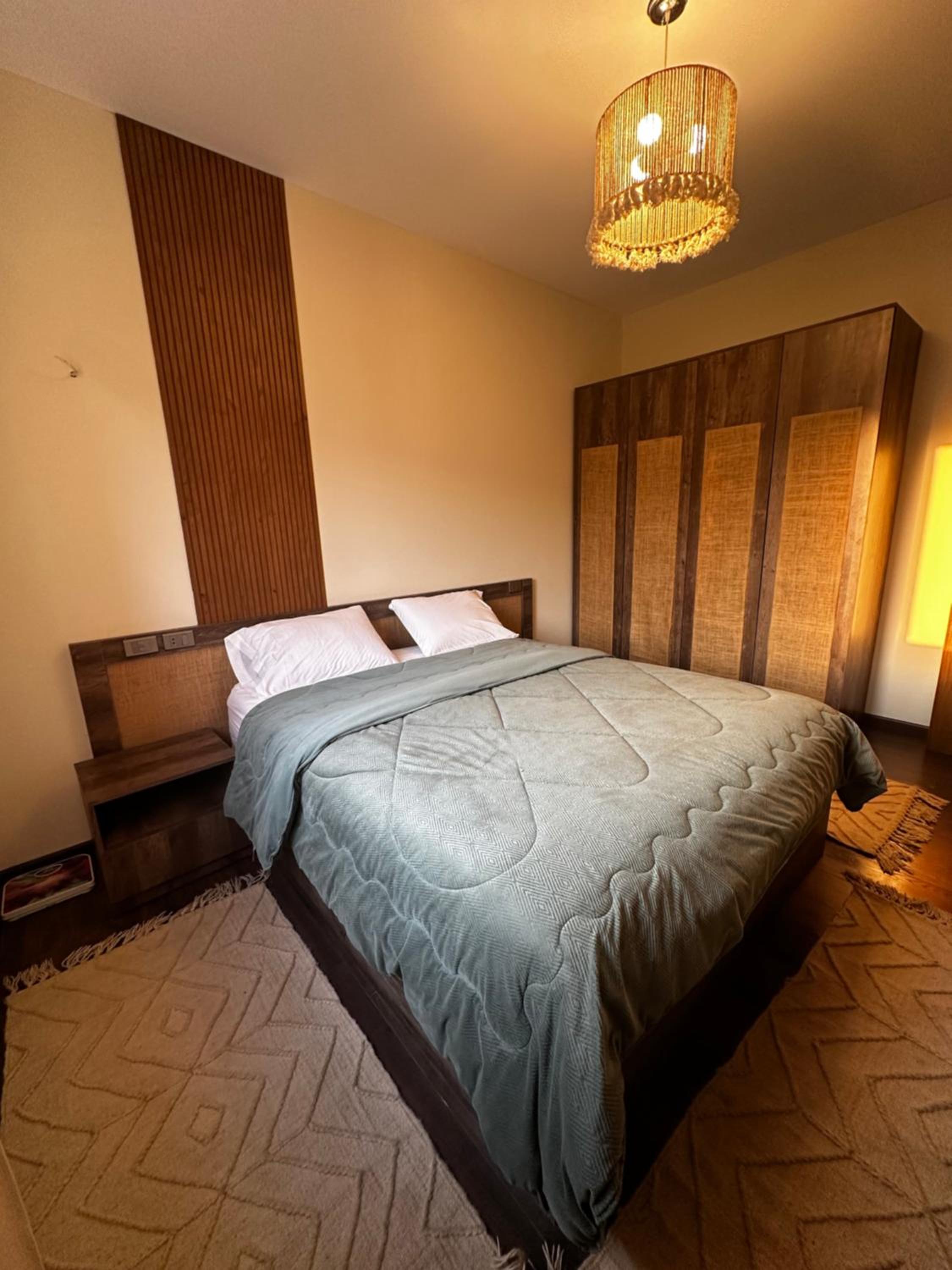 Hotel Apartment art city compound