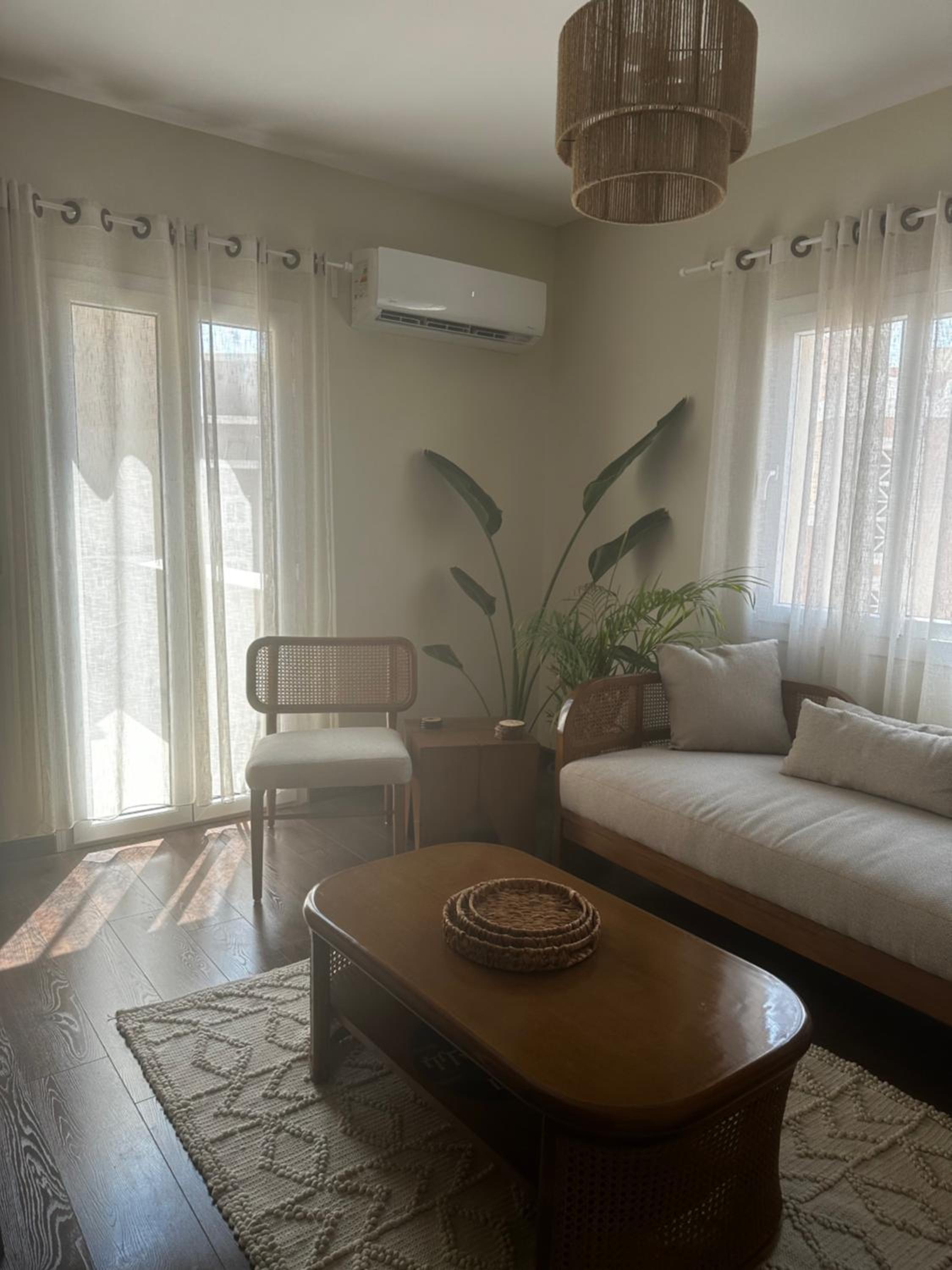 Hotel Apartment art city compound