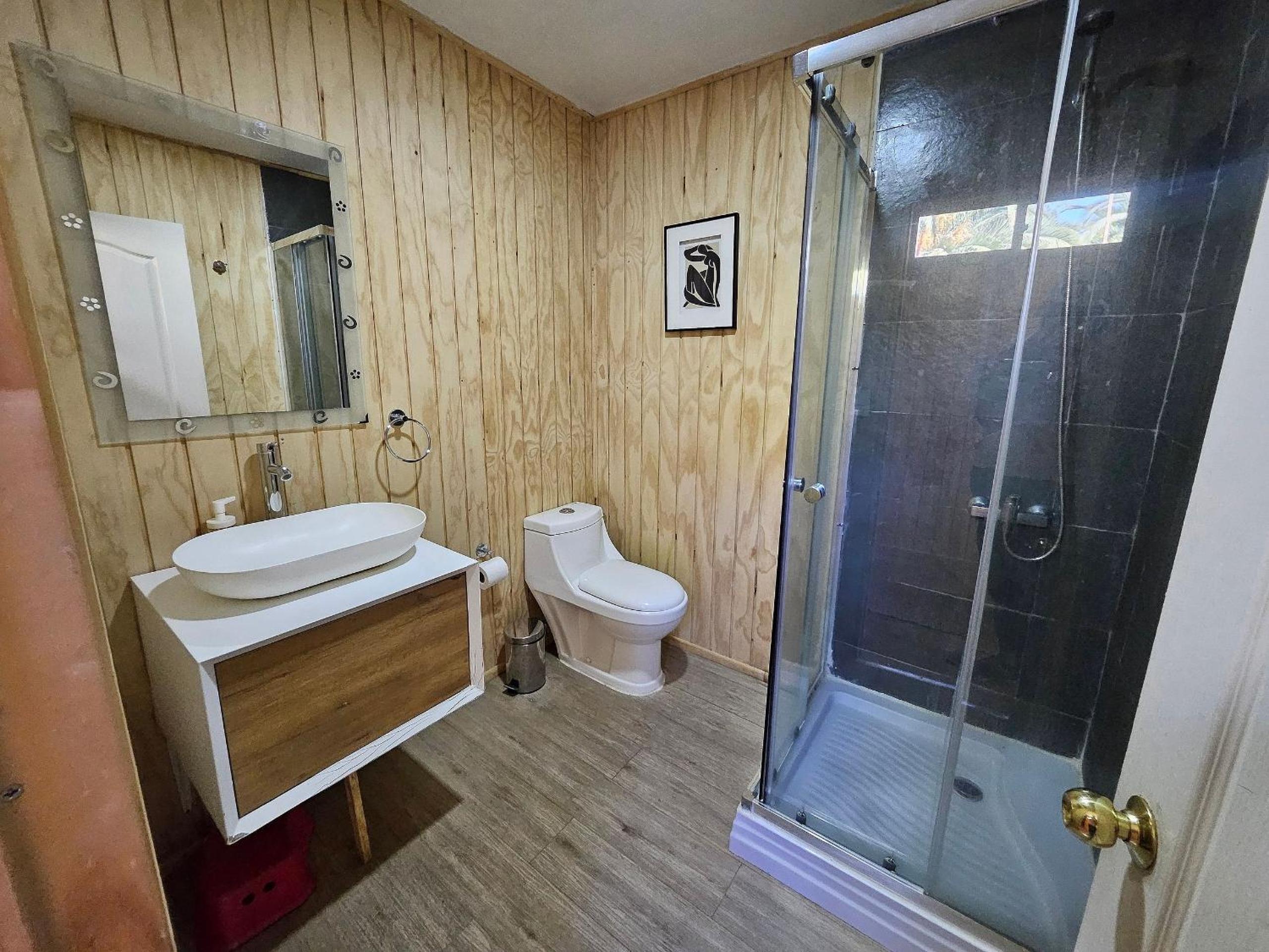 Hermosa y Amplia Casa, en Lago Rapel