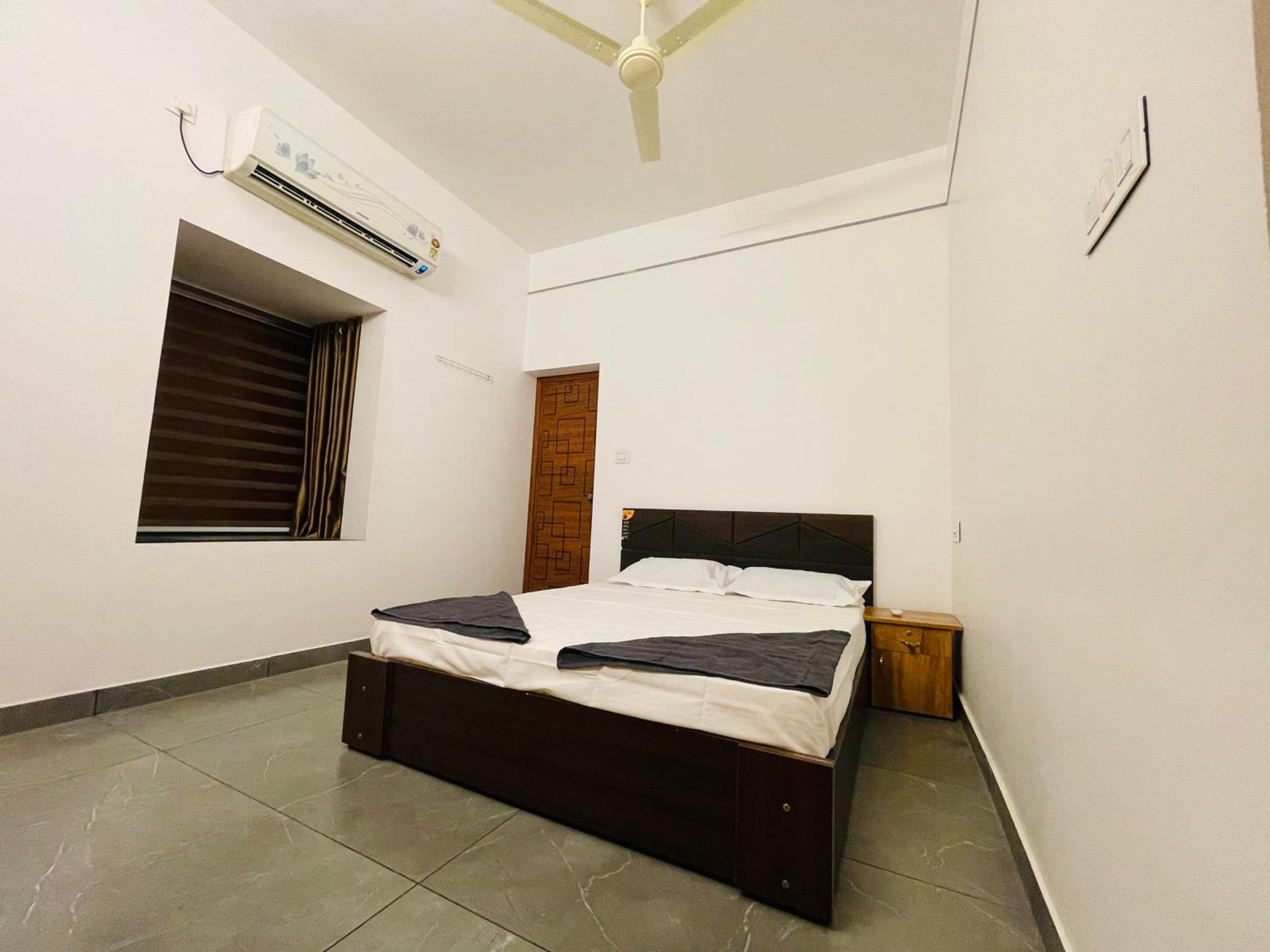 Zerahs Home - 2 Bedroom Villa, Athirappilly view 5