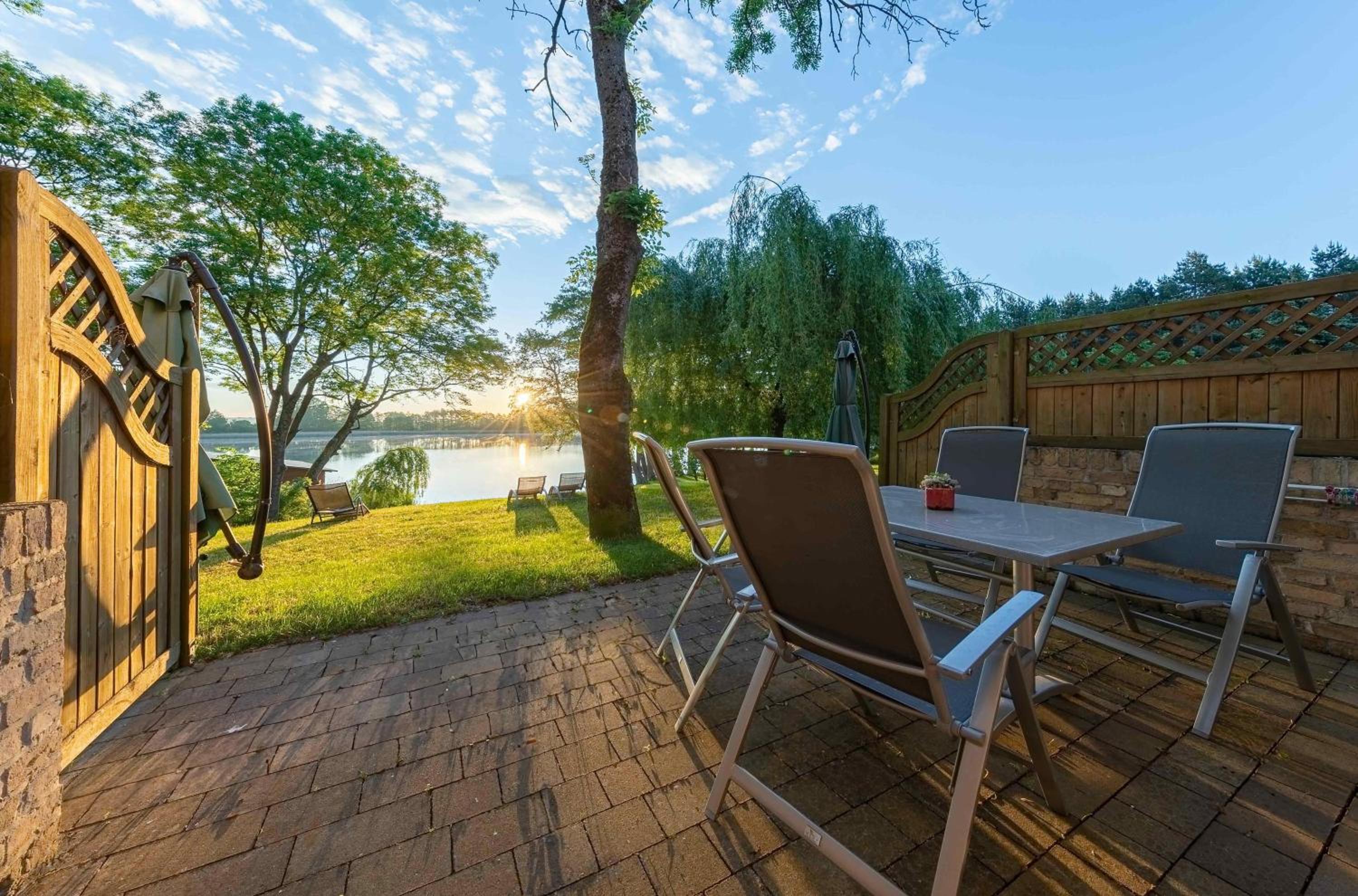 Ferienwohnung Stockente - Entspannung am Loppiner See