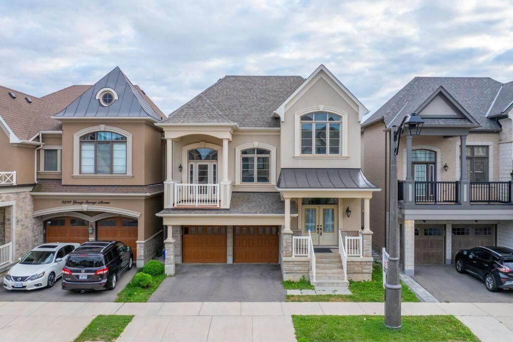 Executive Modern & Spacious 4 Bedrooms House