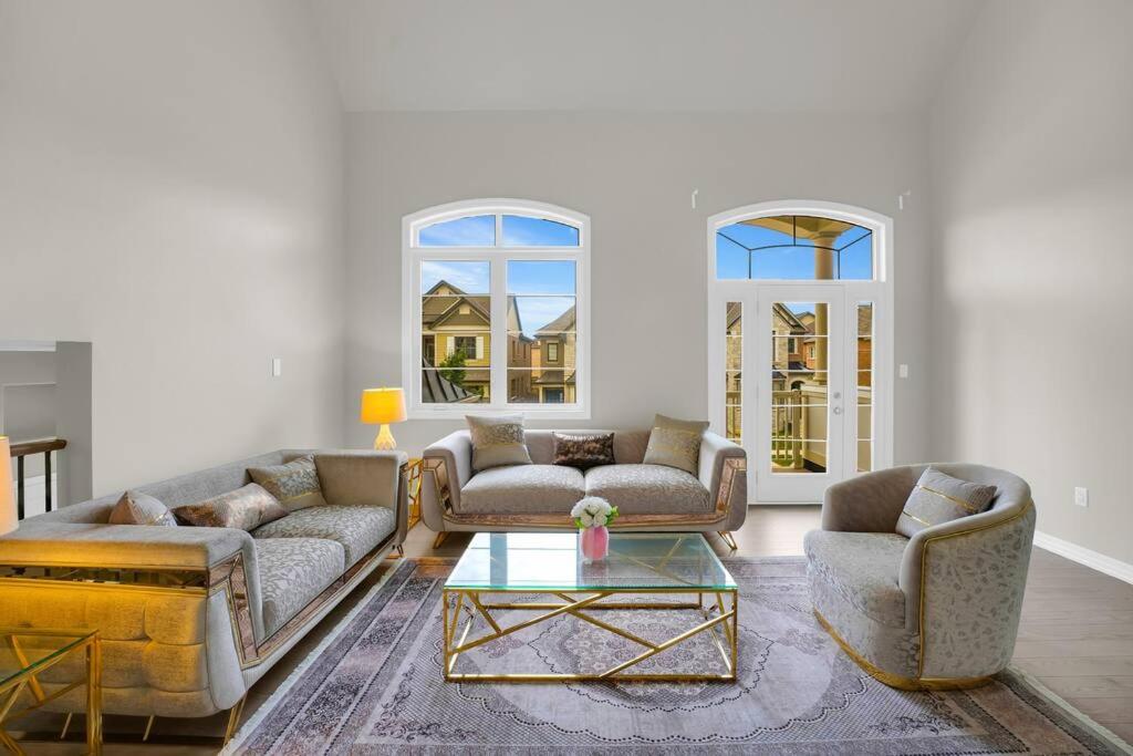 Executive Modern & Spacious 4 Bedrooms House