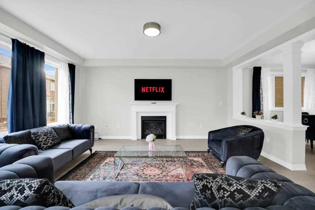 Executive Modern & Spacious 4 Bedrooms House
