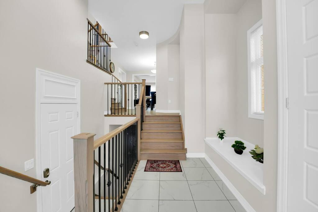 Executive Modern & Spacious 4 Bedrooms House