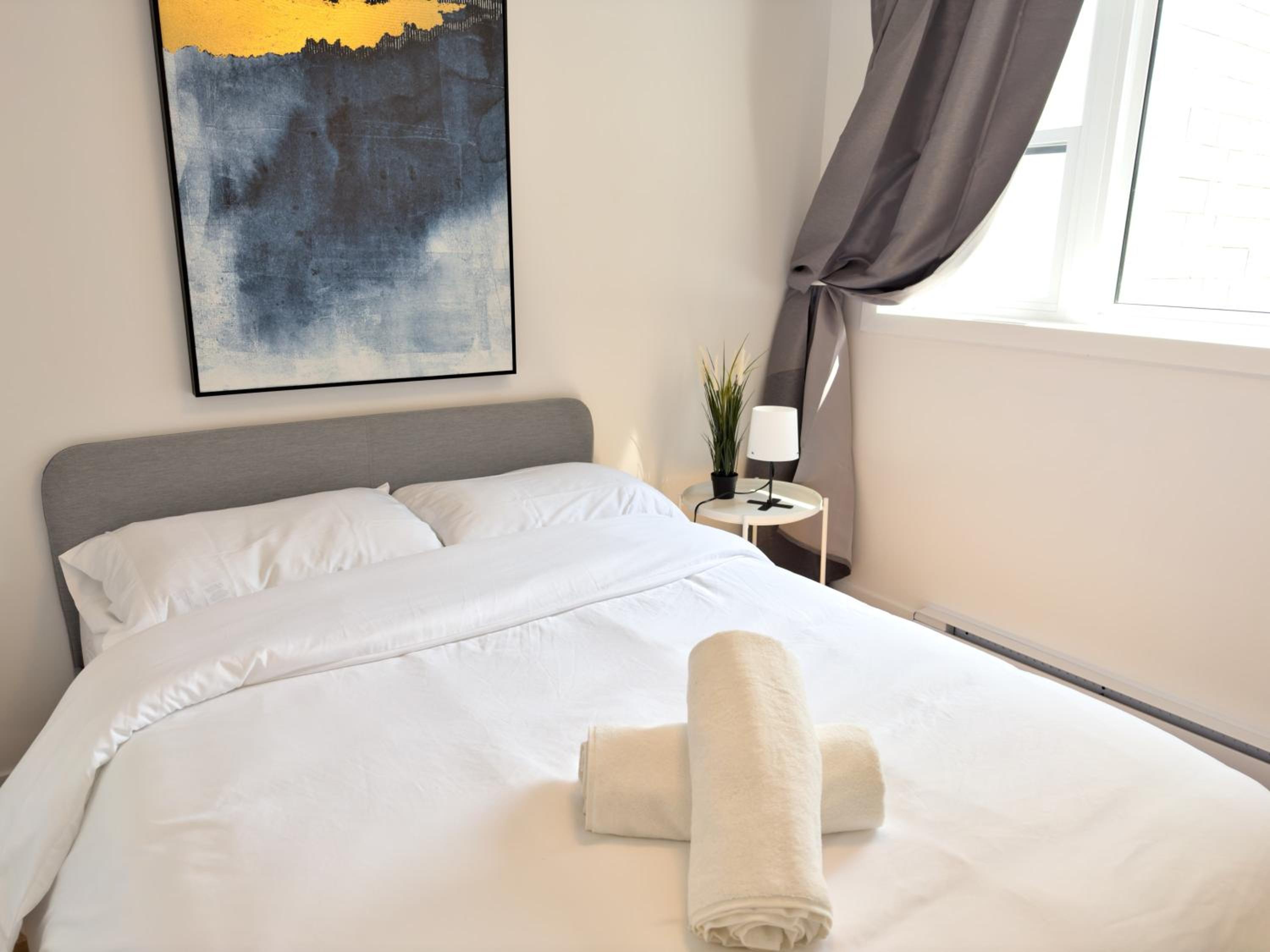 Perfect 3 Bedrooms Downtown 2mins to Metro