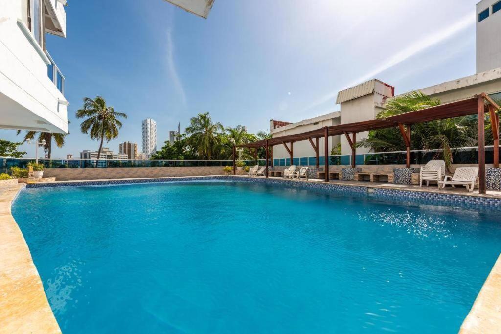Apartamento moderno 9 floor 2BR Laguito - Frente a la playa