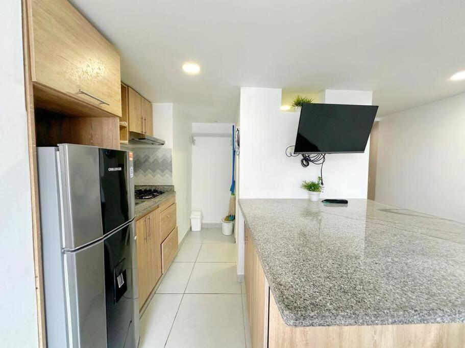 Apartamento moderno 9 floor 2BR Laguito - Frente a la playa