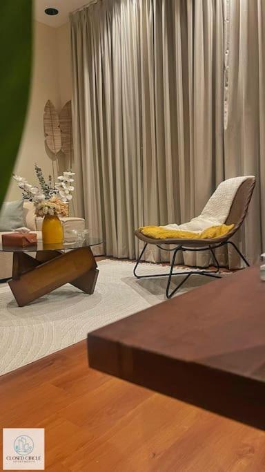 Elegant Cozy Apartment, self-chick-in