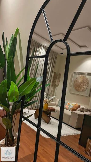 Elegant Cozy Apartment, self-chick-in