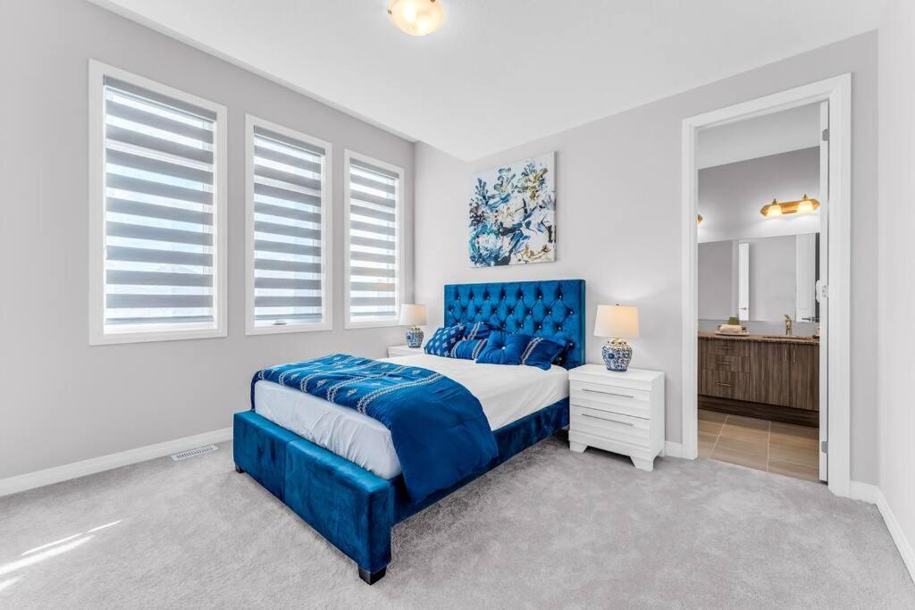 Executive Brand New House 5 Bedrooms and Office