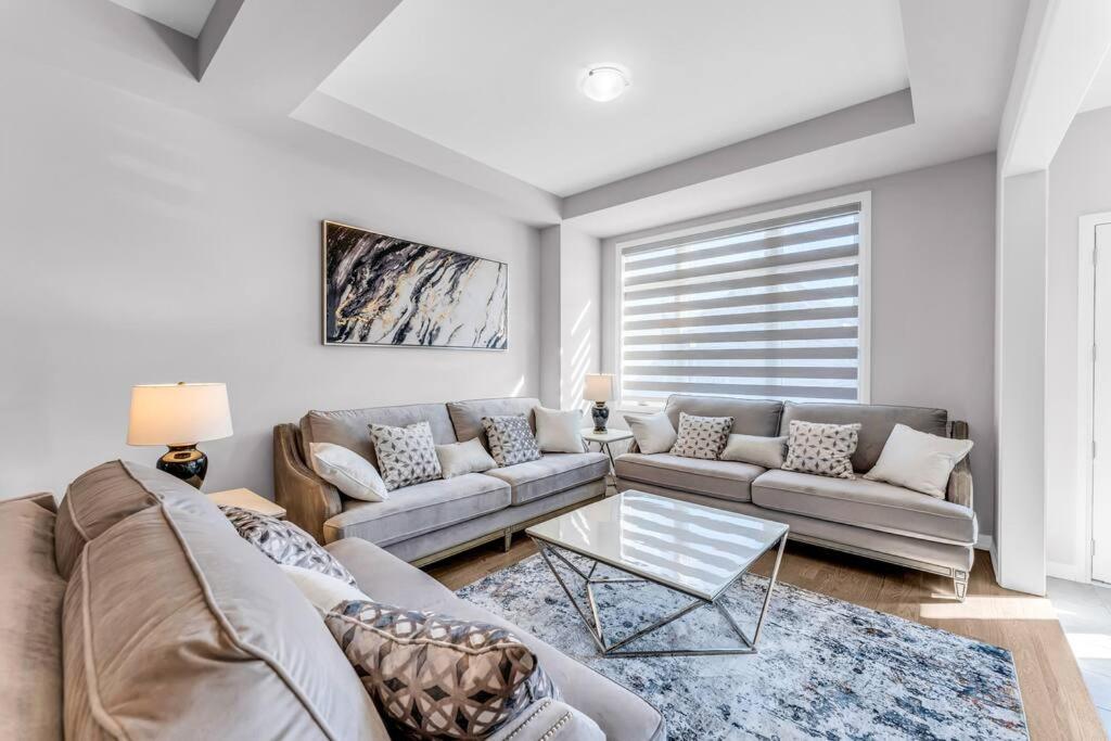 Executive Brand New House 5 Bedrooms and Office