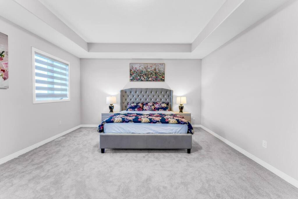 Executive Brand New House 5 Bedrooms and Office