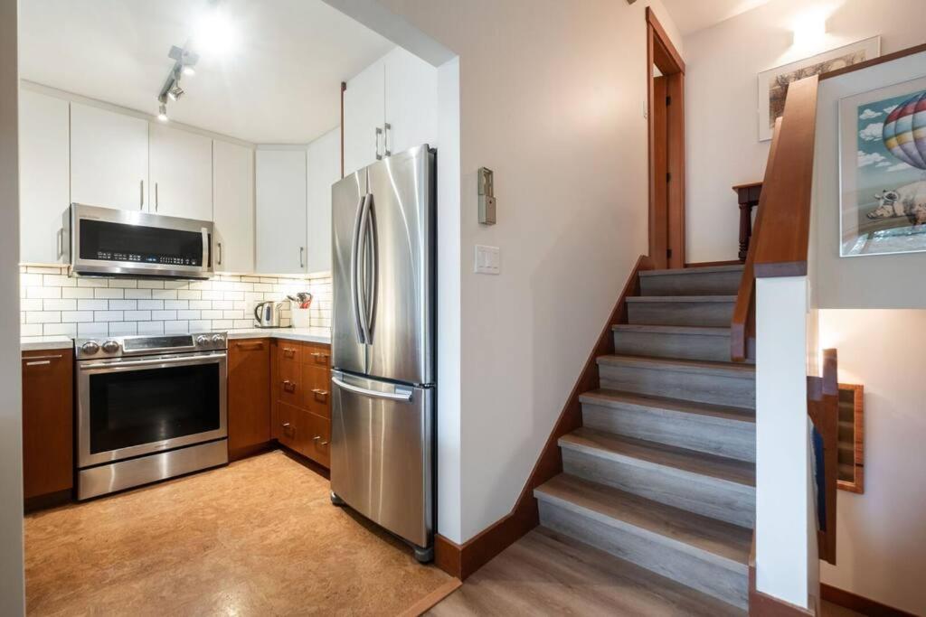 Blueberry Hill Estates 3180 by Outpost Whistler