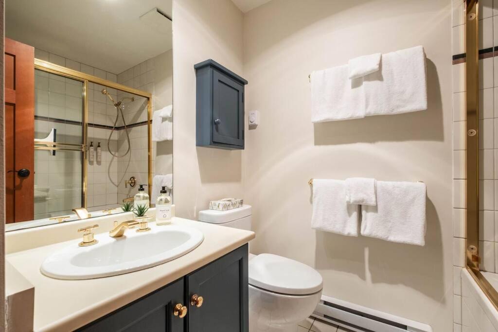 Blueberry Hill Estates 3180 by Outpost Whistler