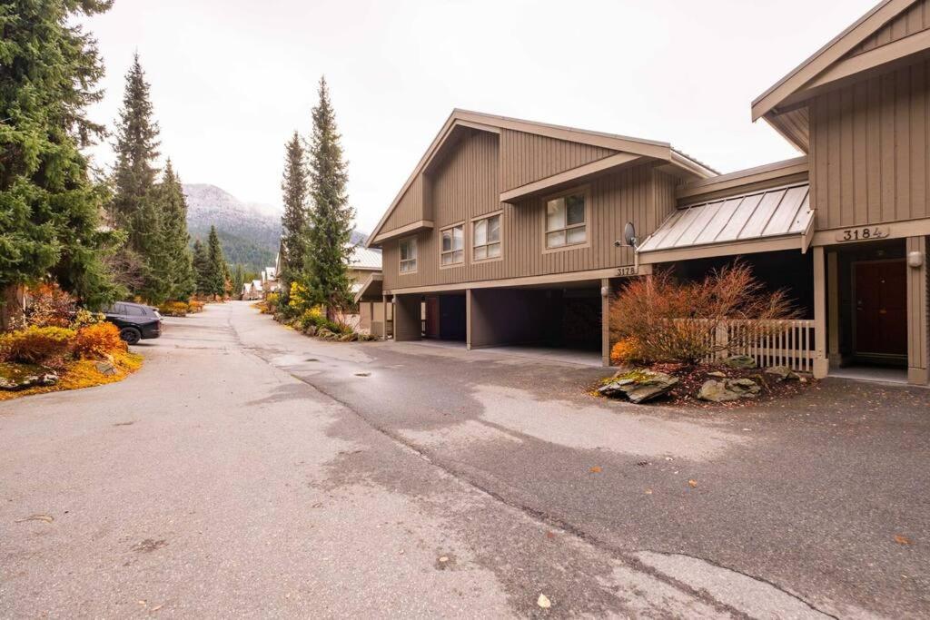 Blueberry Hill Estates 3180 by Outpost Whistler