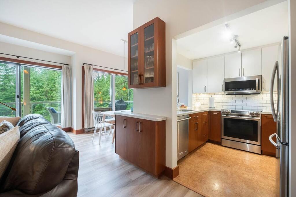 Blueberry Hill Estates 3180 by Outpost Whistler