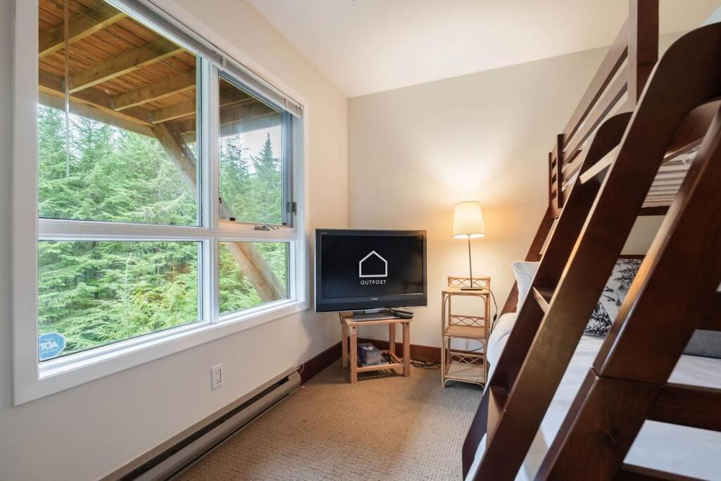 Blueberry Hill Estates 3180 by Outpost Whistler