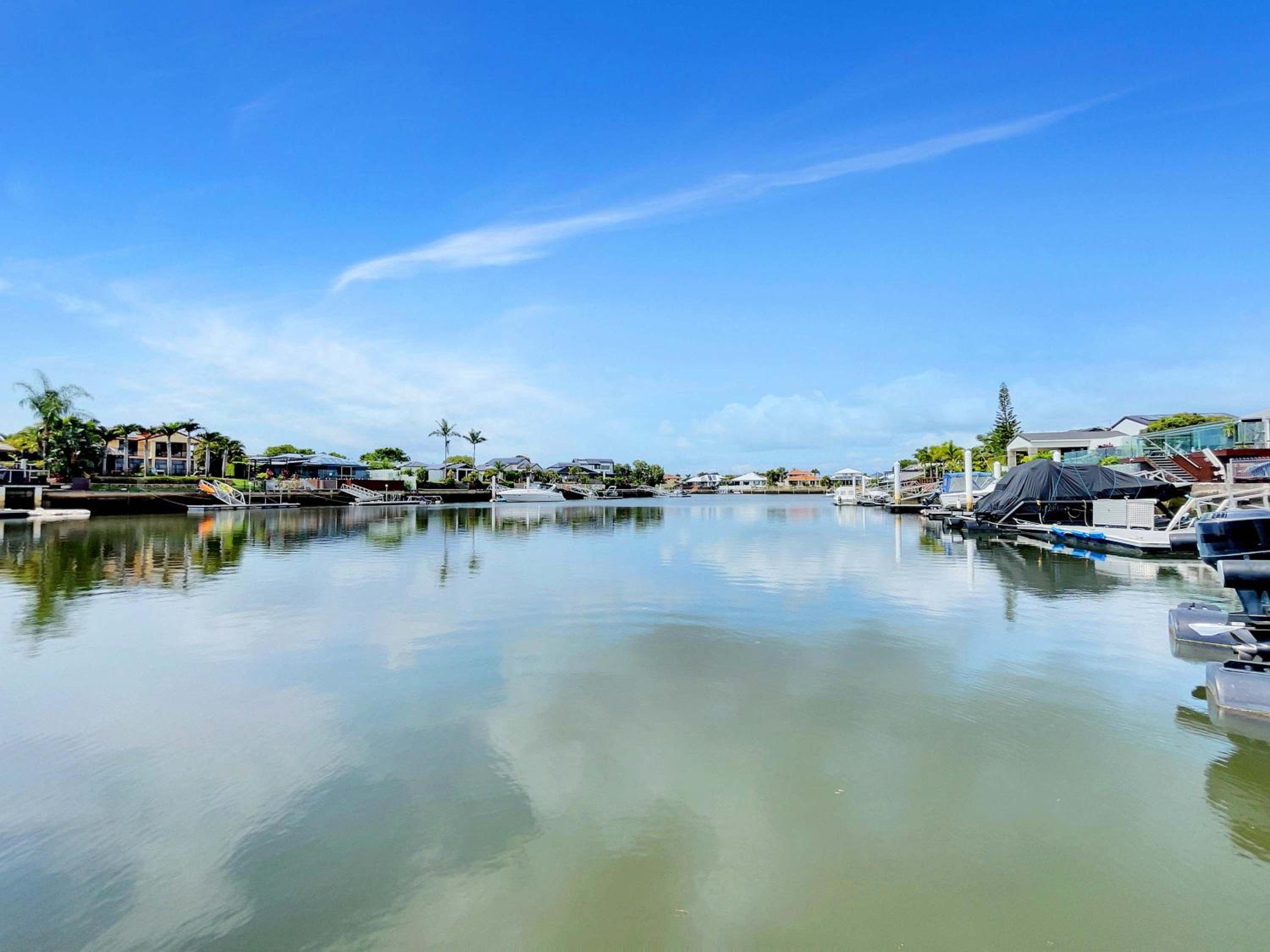 Spacious Family & Pet-friendly Home on the Canal