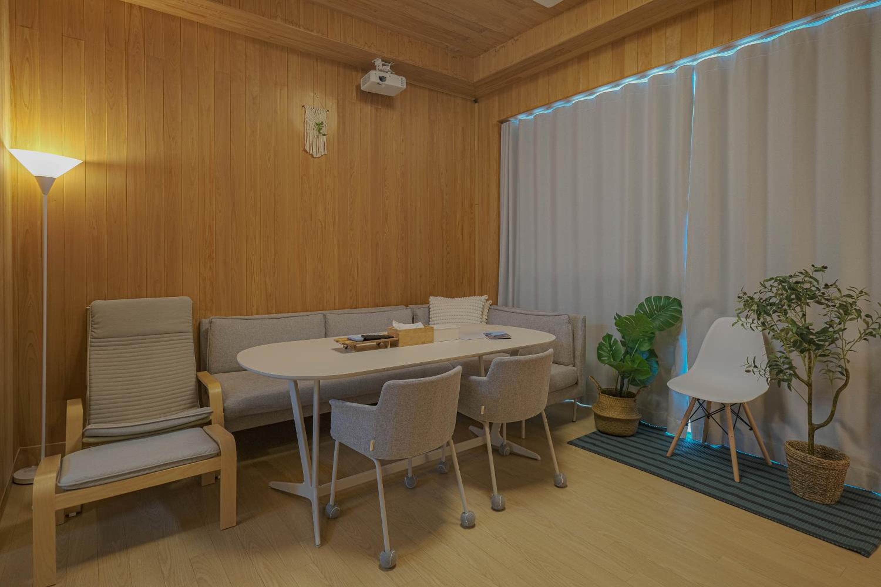 meeting & event spaces