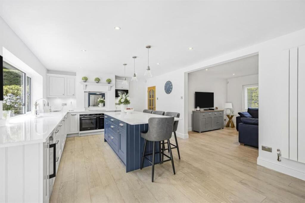 Private Home Retreat In Sonning view 2
