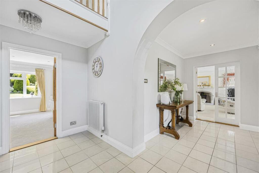 Private Home Retreat In Sonning view 3