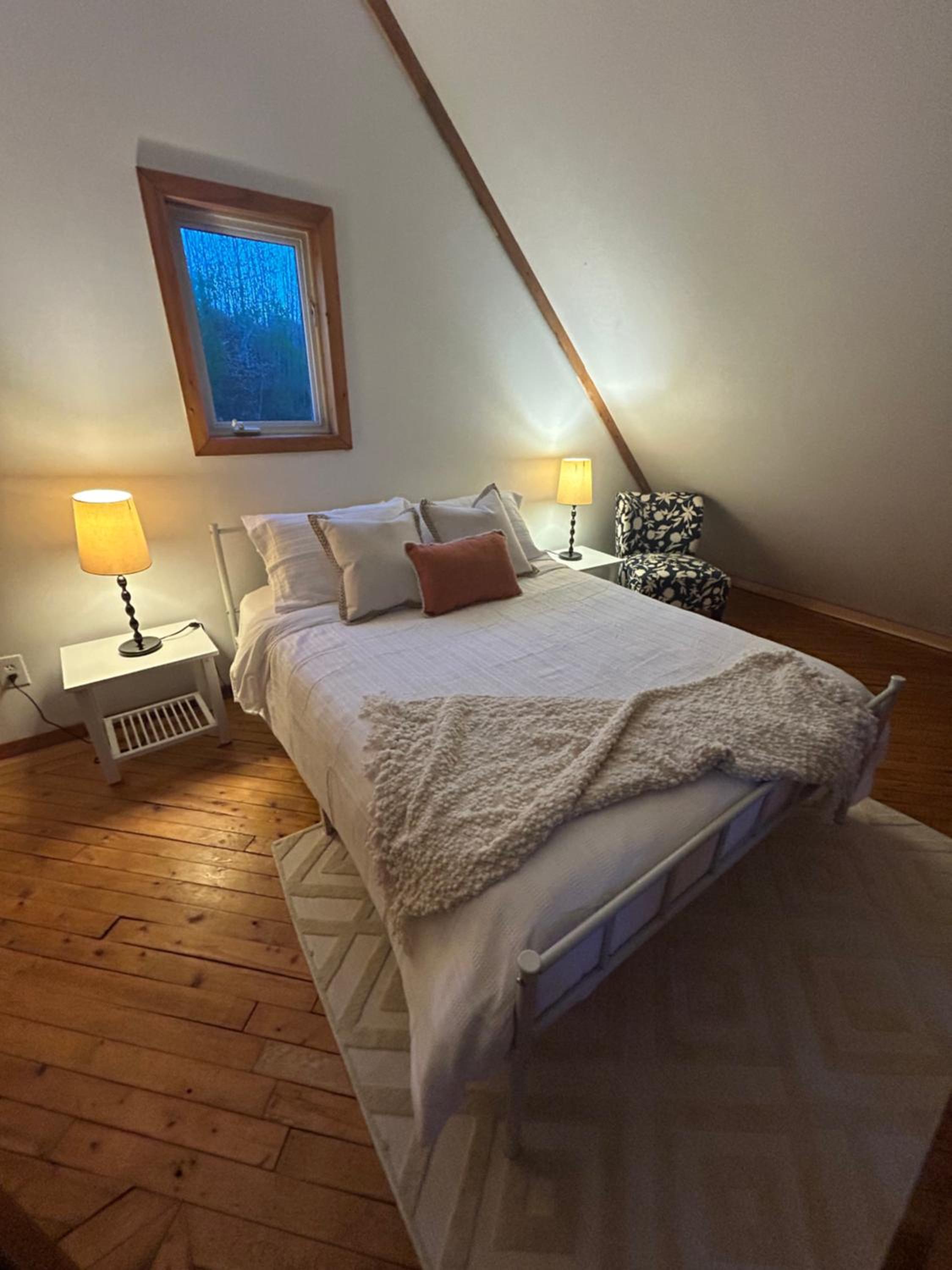 Cozy seaside cottage