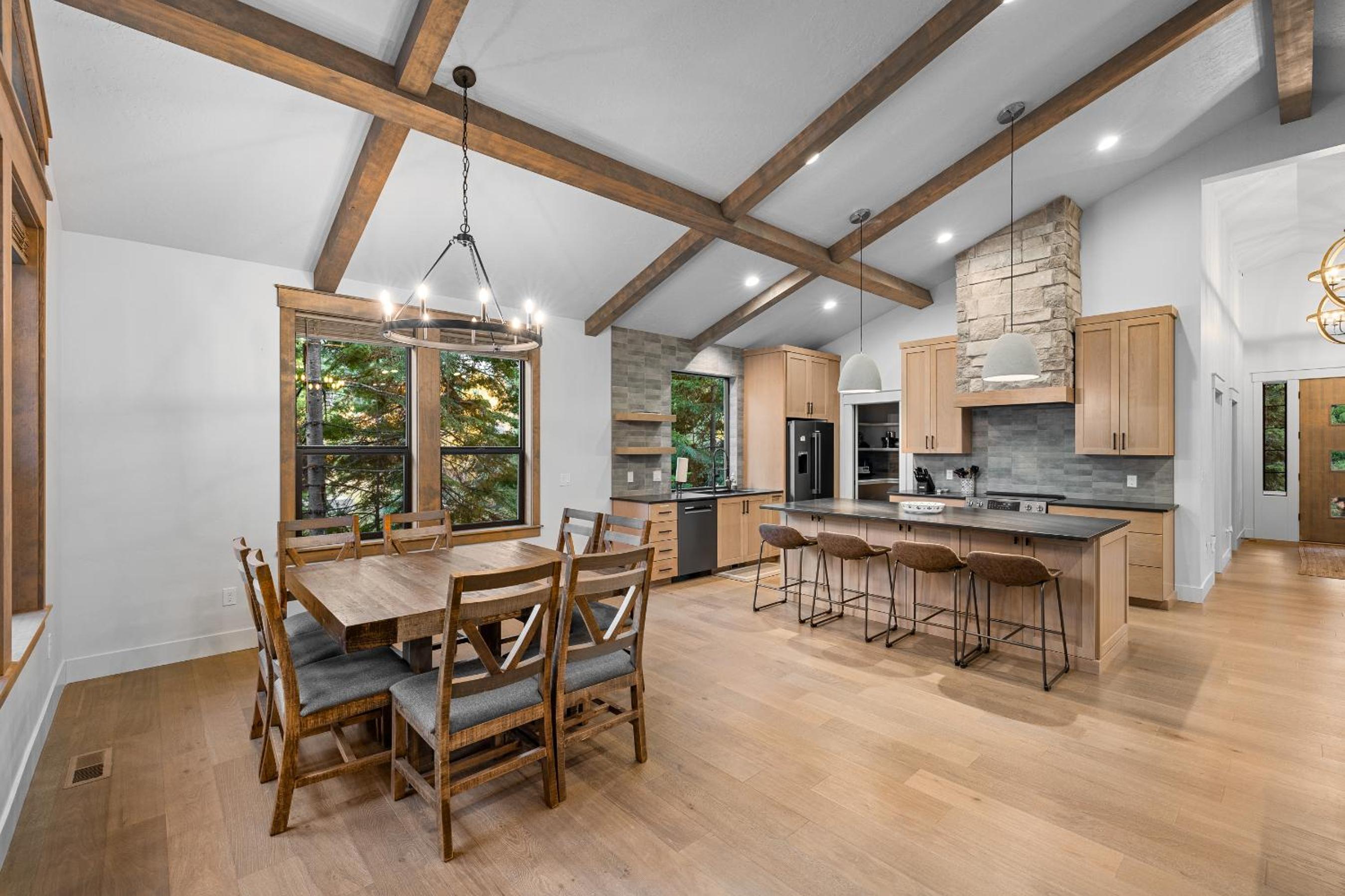 New! Spring Mtn Paradise - Pet friendly, single level w/hot tub and clubhouse access view 3