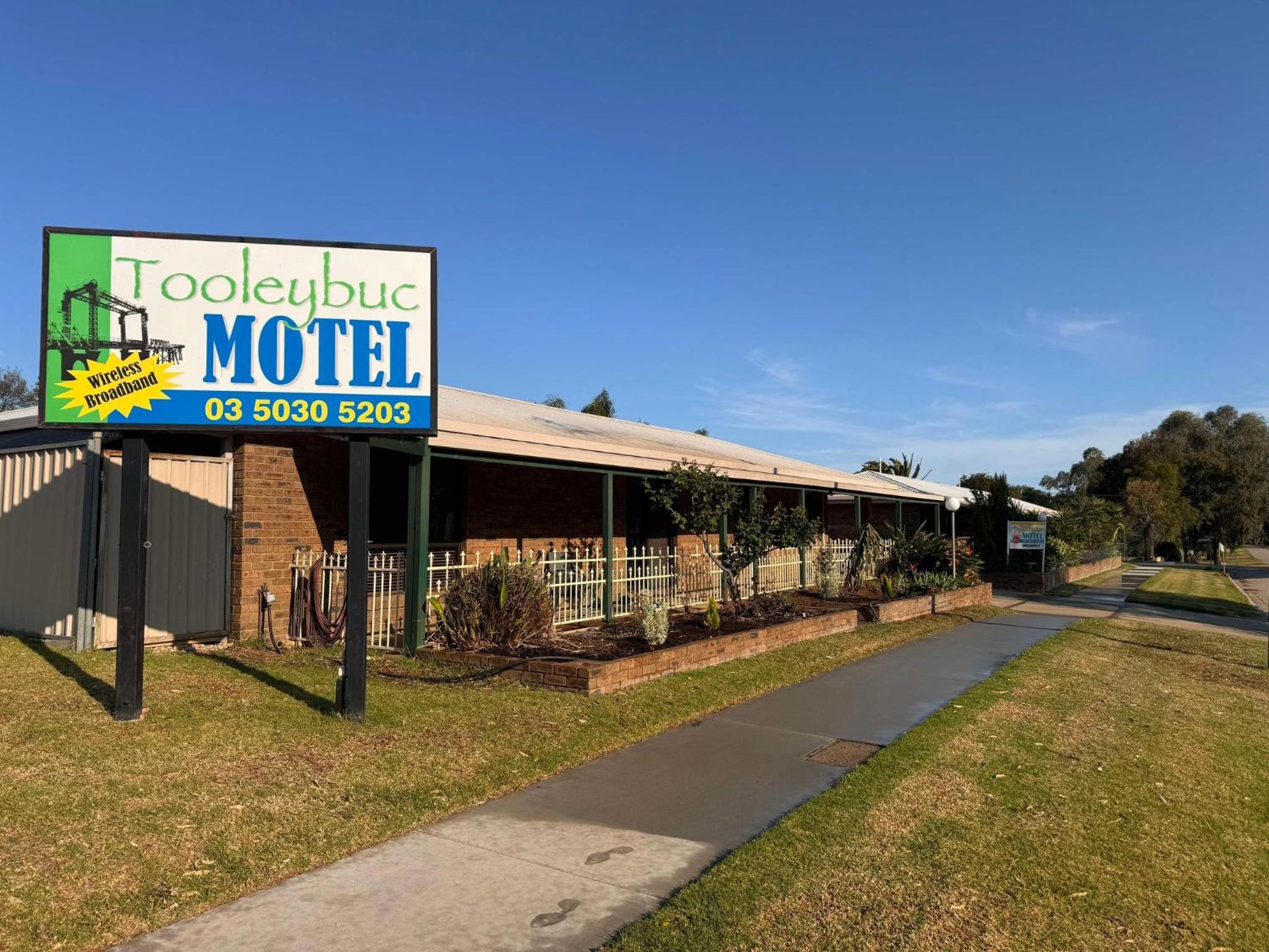 Tooleybuc Motel