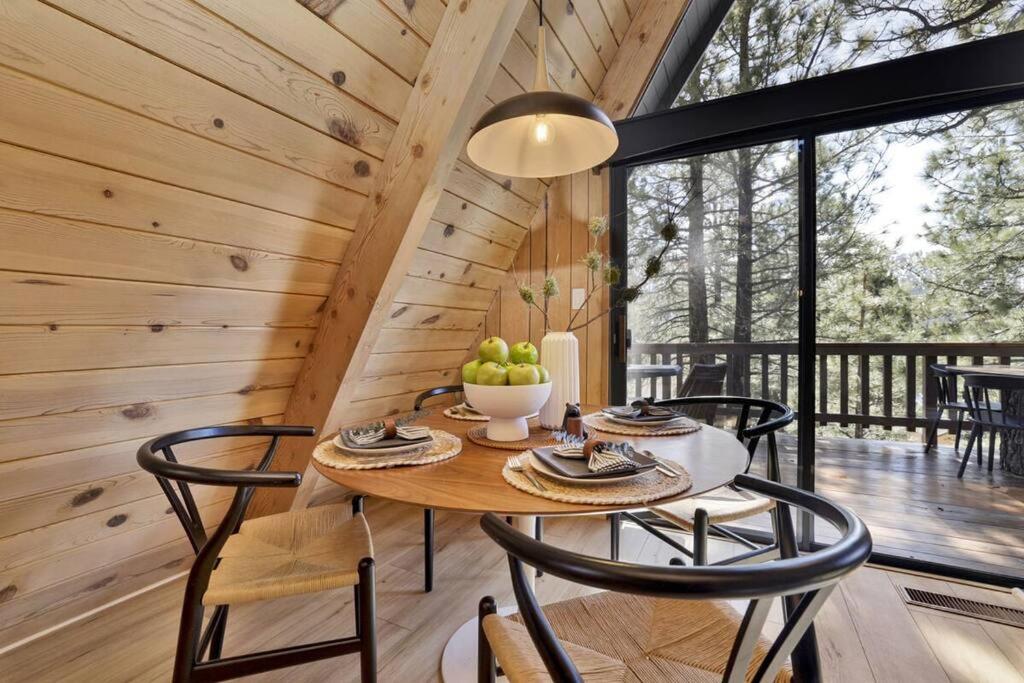 Moonridge Modern Cabin view 4