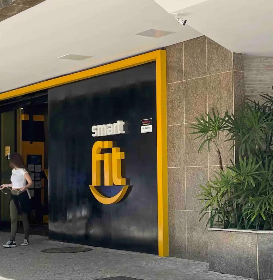 ACONCHEGANTE APARTAMENTO NO LEBLOn
