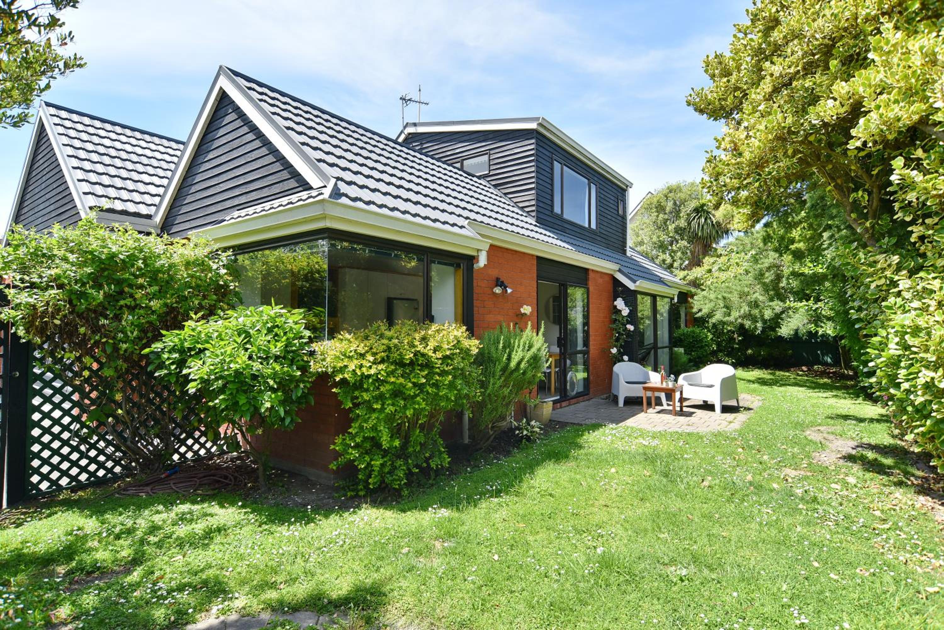 Blair Ave - Christchurch Holiday Homes view 2